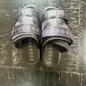 Kappa 222 Banda
Mitel 1 Slide Sandals